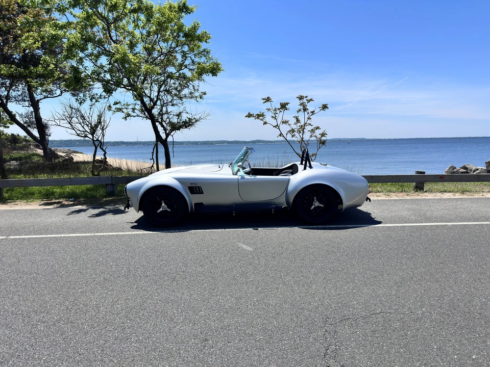 Shelby Cobra Replica - Image 25 of 31