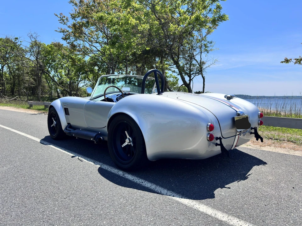 Shelby Cobra Replica - Image 18 of 31