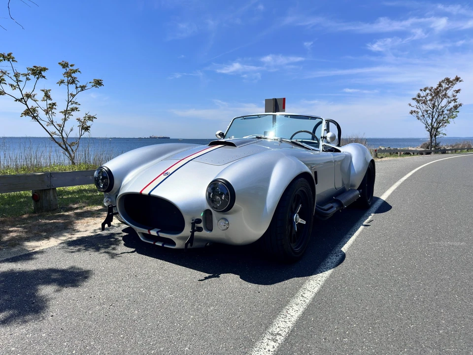 Shelby Cobra Replica - Image 2 of 31