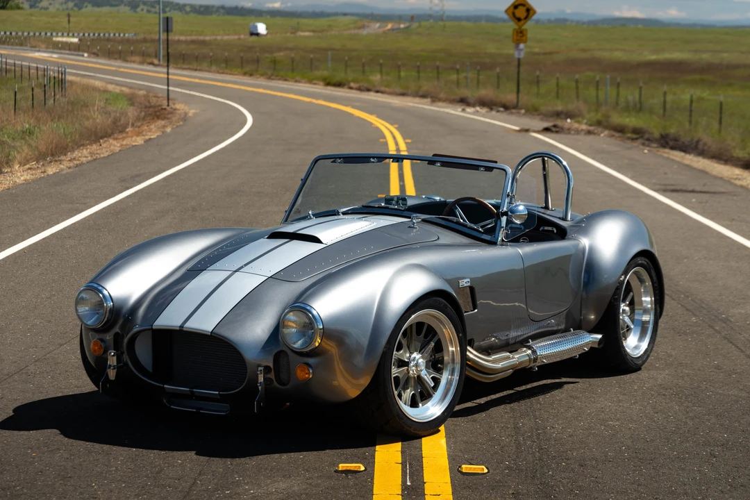 Shelby Cobra Replica - Image 18 of 31