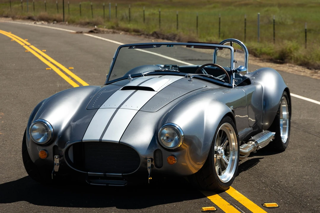 Shelby Cobra Replica - Image 16 of 31