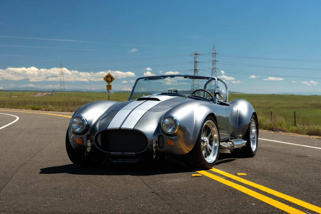 Shelby Cobra Replica - Image 13 of 31