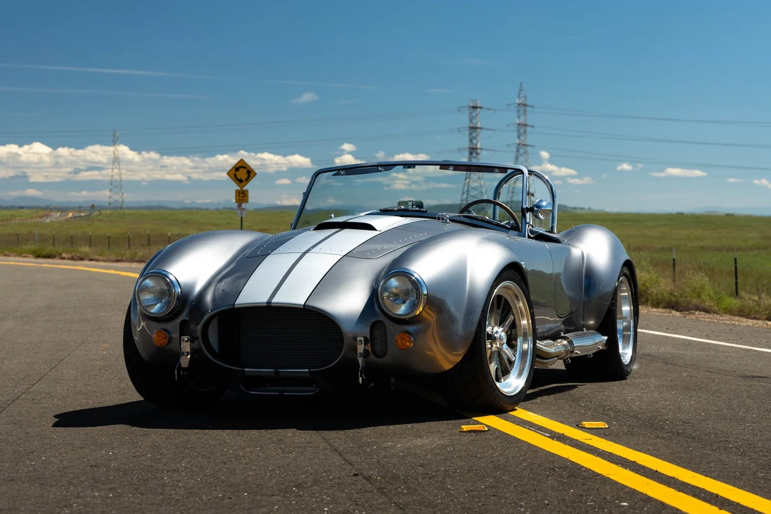 Shelby Cobra Replica - Image 12 of 31
