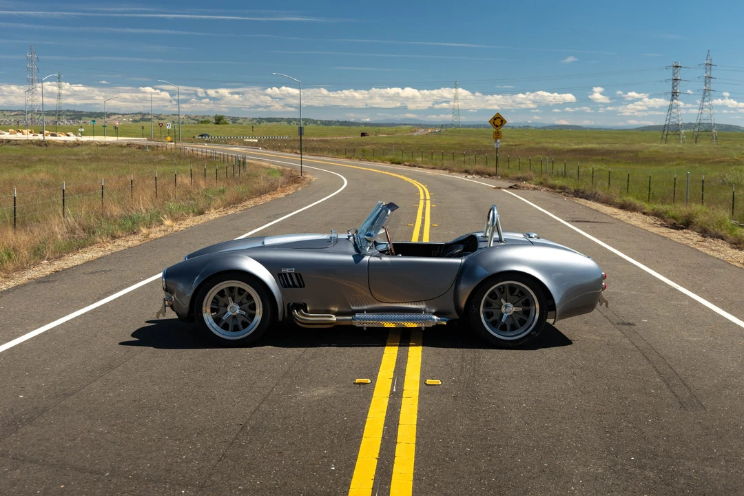 Shelby Cobra Replica - Image 22 of 31