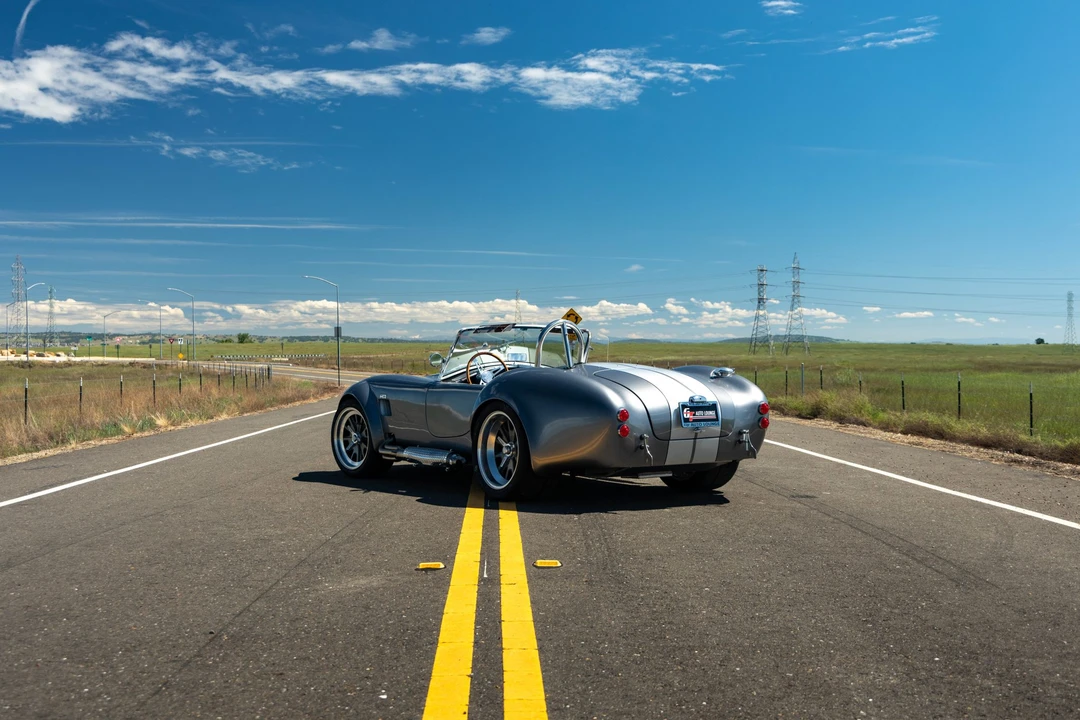 Shelby Cobra Replica - Image 26 of 31