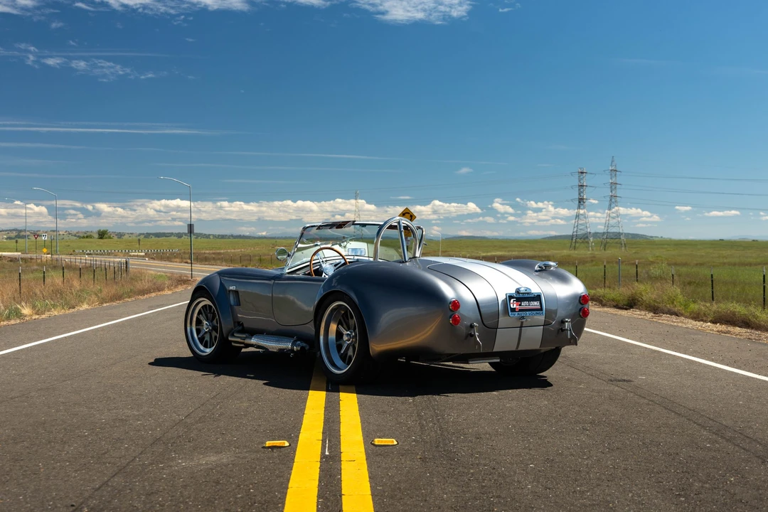 Shelby Cobra Replica - Image 29 of 31