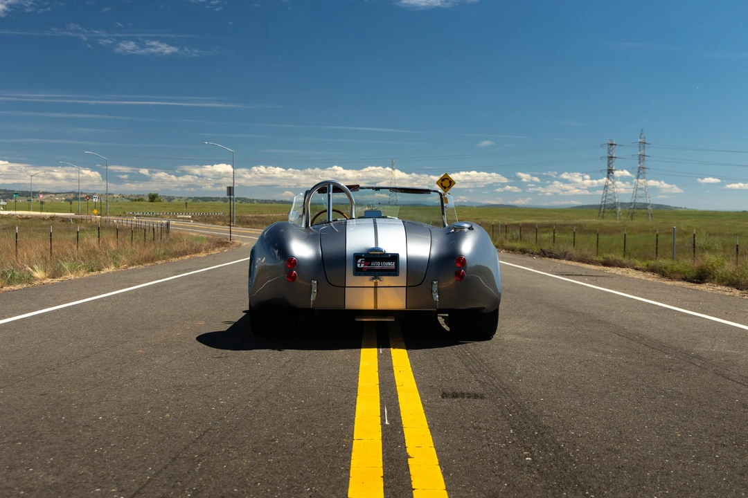 Shelby Cobra Replica - Image 4 of 31