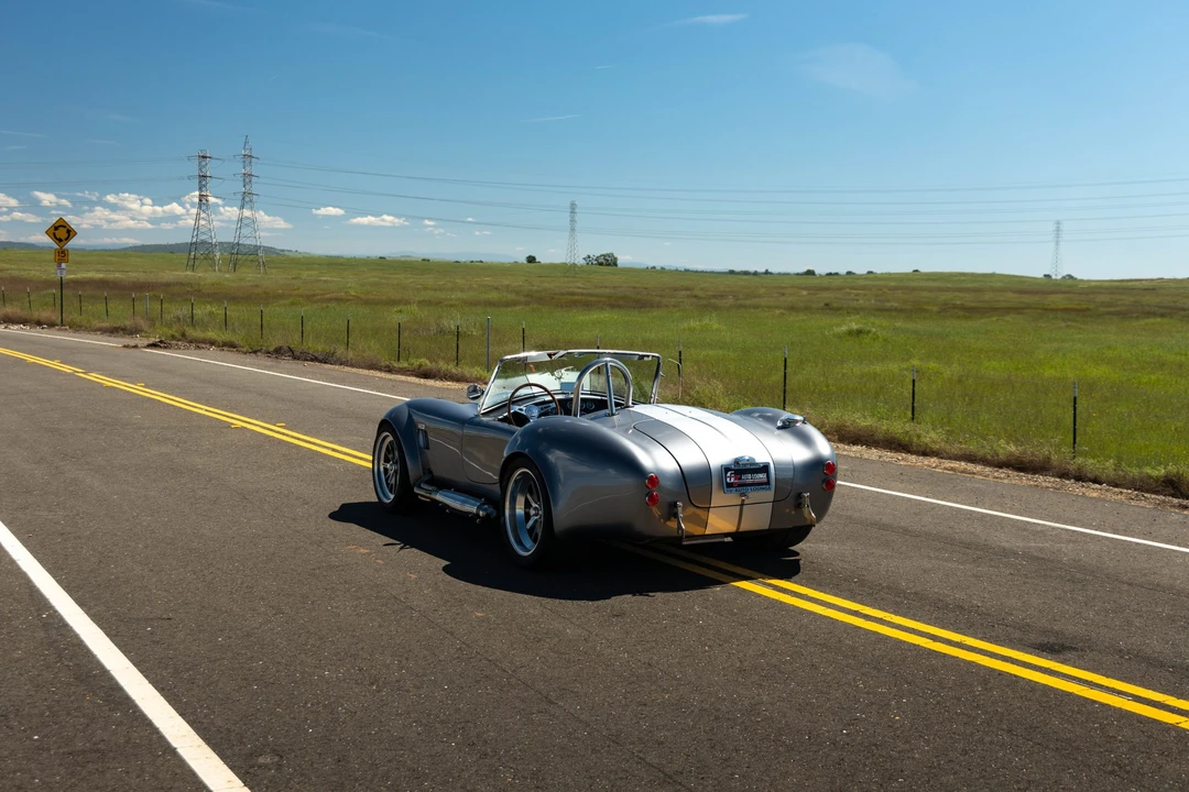 Shelby Cobra Replica - Image 28 of 31