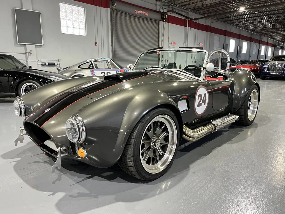 Shelby Cobra Replica - Image 3 of 31