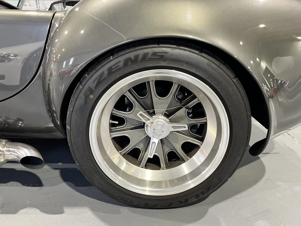 Shelby Cobra Replica - Image 31 of 31
