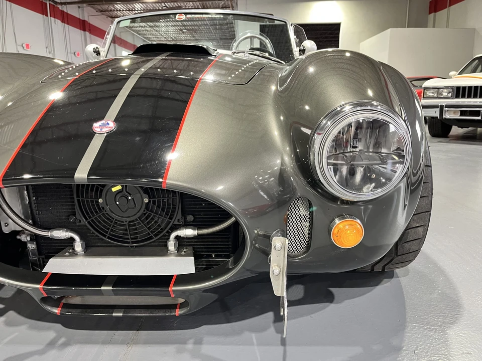 Shelby Cobra Replica - Image 29 of 31