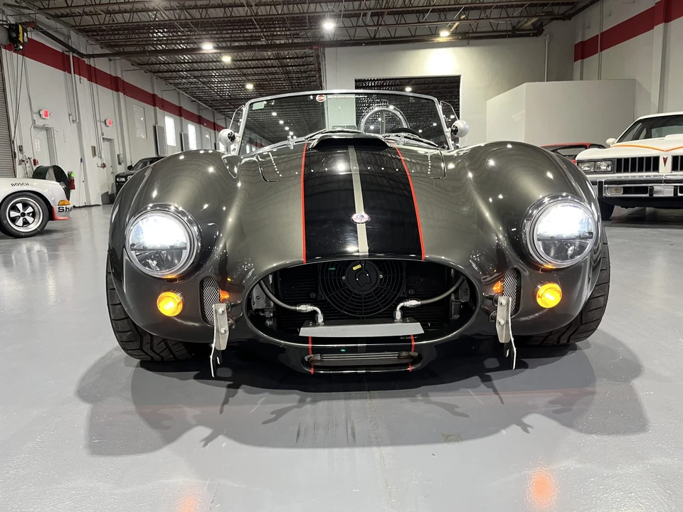 Shelby Cobra Replica - Image 17 of 31