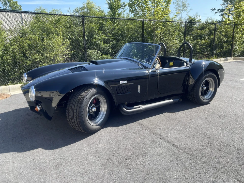 Shelby Cobra Replica - Image 2 of 29