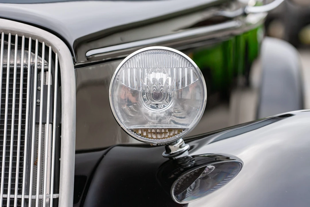 Ford Hot Rod - Image 28 of 31