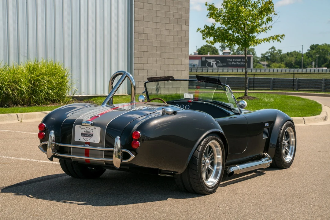 Shelby Cobra Replica - Image 30 of 31