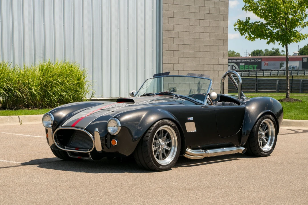 Shelby Cobra Replica - Image 4 of 31