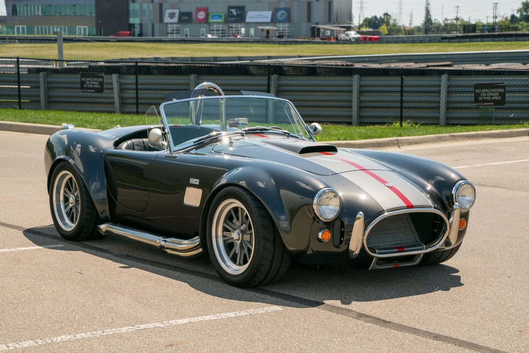 Shelby Cobra Replica - Image 20 of 31