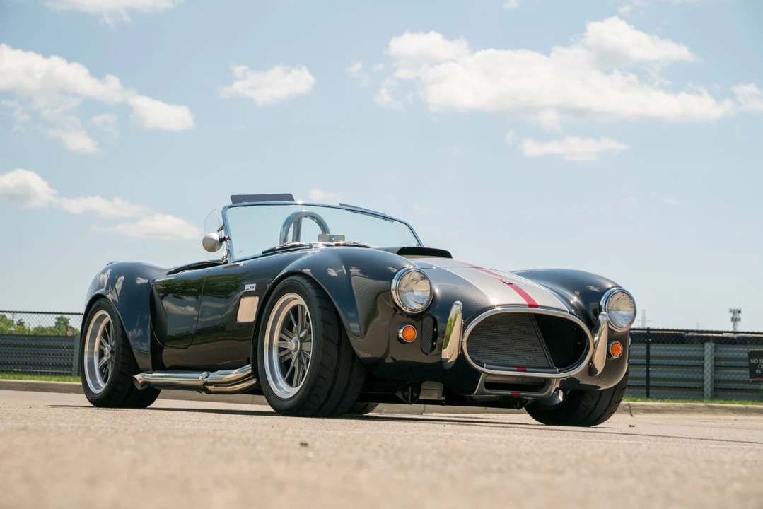 Shelby Cobra Replica - Image 26 of 31