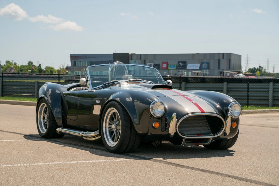Shelby Cobra Replica - Image 23 of 31