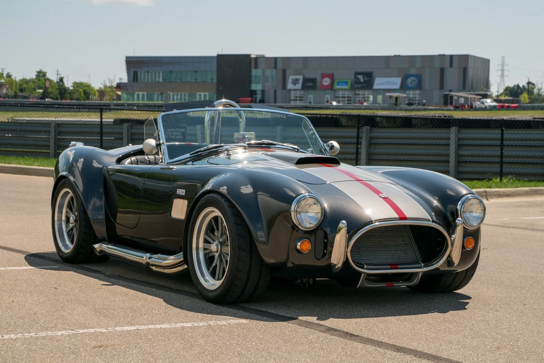 Shelby Cobra Replica - Image 24 of 31