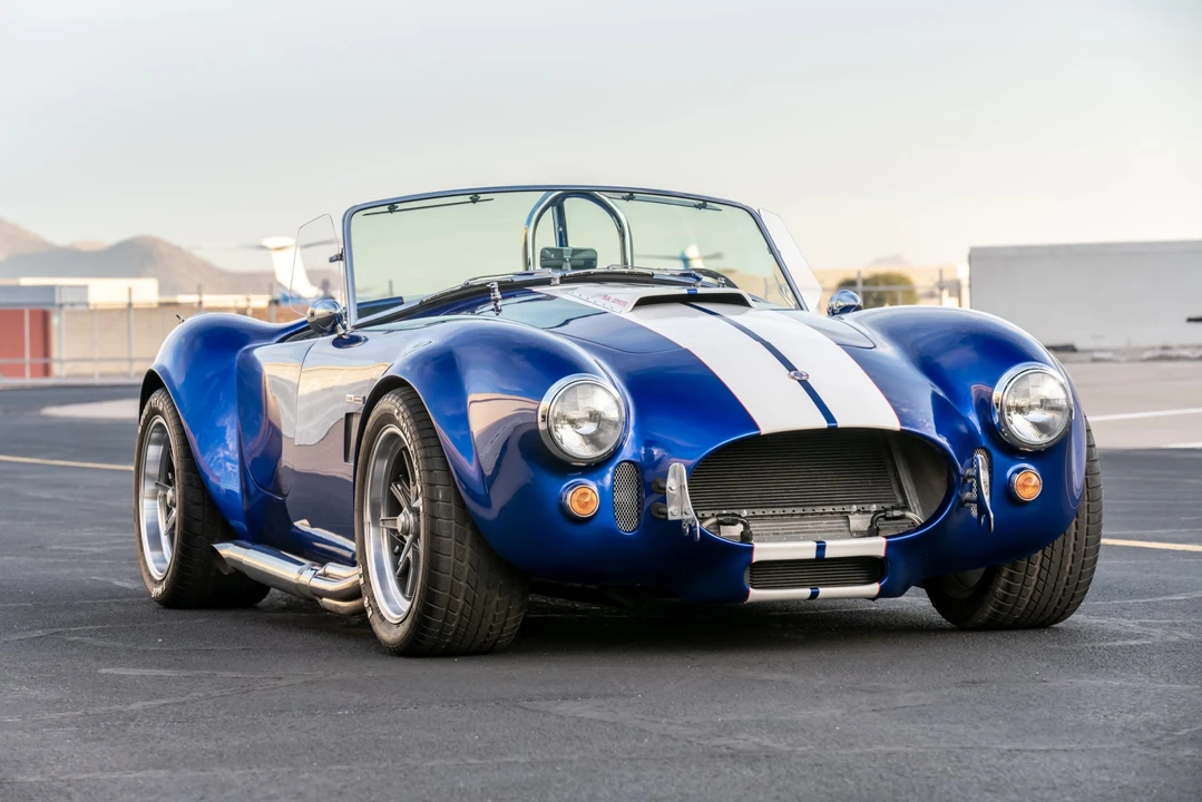 Shelby Cobra Replica - Image 10 of 31