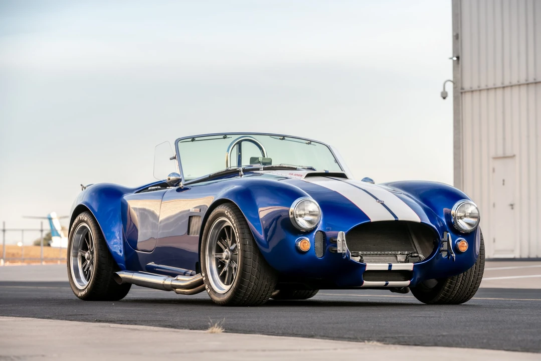 Shelby Cobra Replica - Image 11 of 31