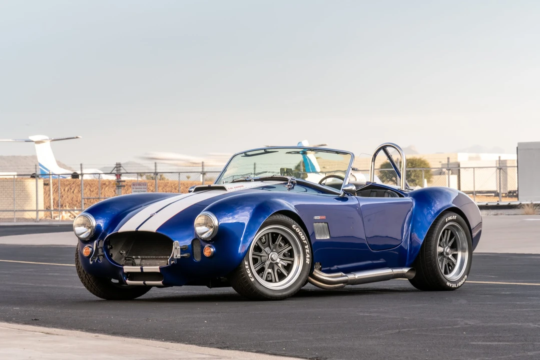 Shelby Cobra Replica - Image 5 of 31