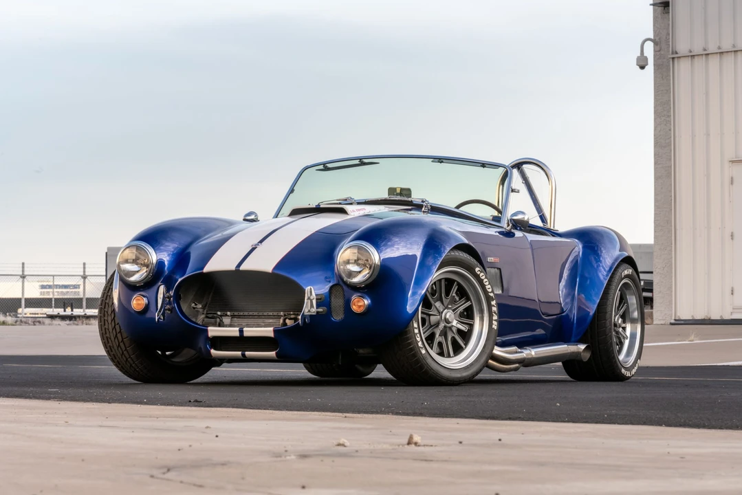 Shelby Cobra Replica - Image 6 of 31