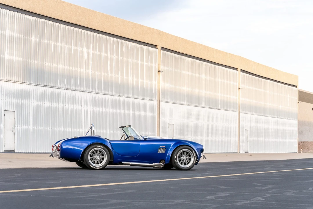 Shelby Cobra Replica - Image 19 of 31