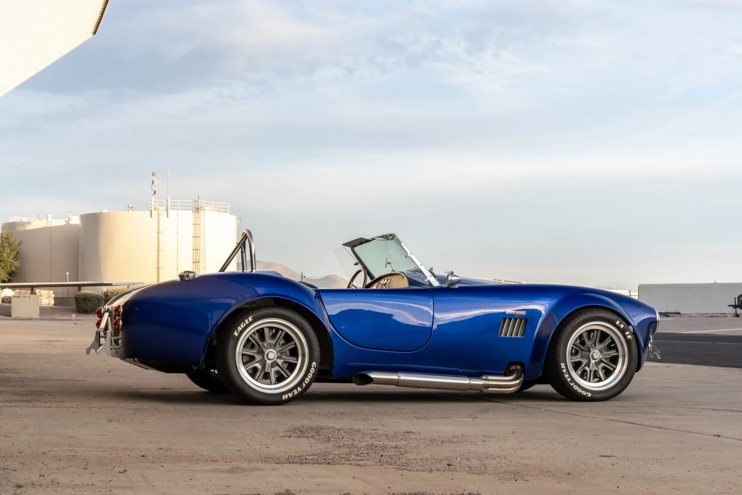 Shelby Cobra Replica - Image 18 of 31