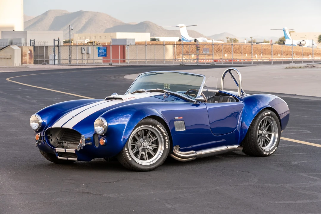 Shelby Cobra Replica - Image 3 of 31