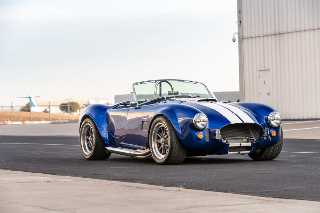 Shelby Cobra Replica - Image 12 of 31