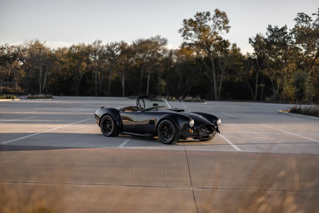 Shelby Cobra Replica - Image 5 of 31