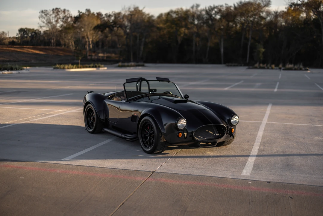 Shelby Cobra Replica - Image 7 of 31