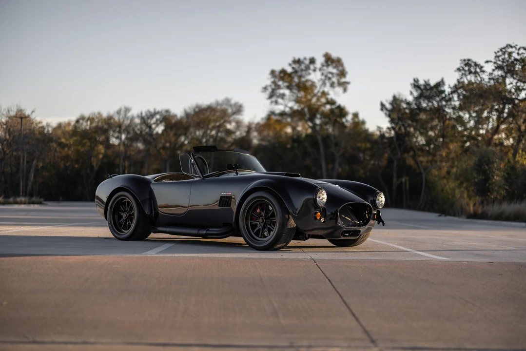 Shelby Cobra Replica - Image 8 of 31