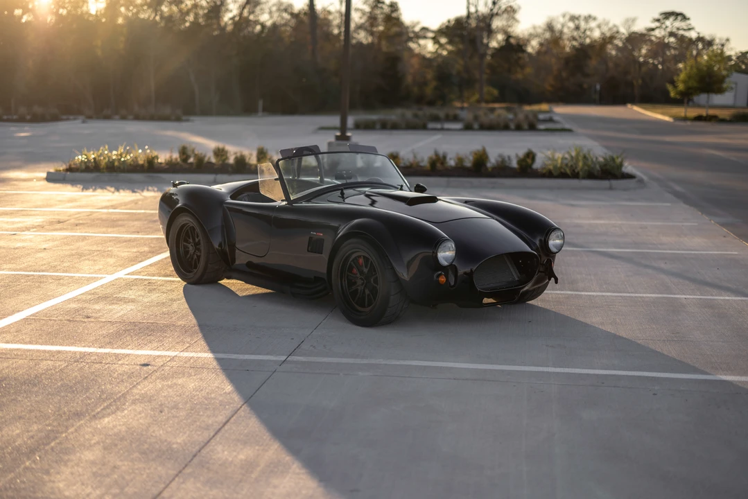 Shelby Cobra Replica - Image 11 of 31