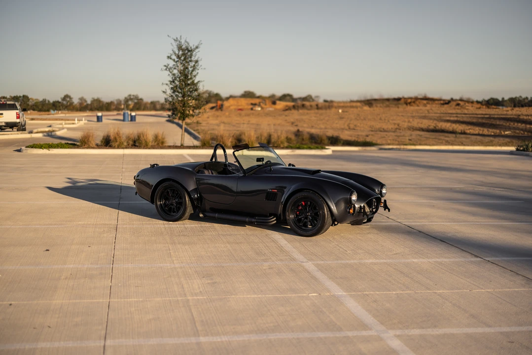 Shelby Cobra Replica - Image 14 of 31