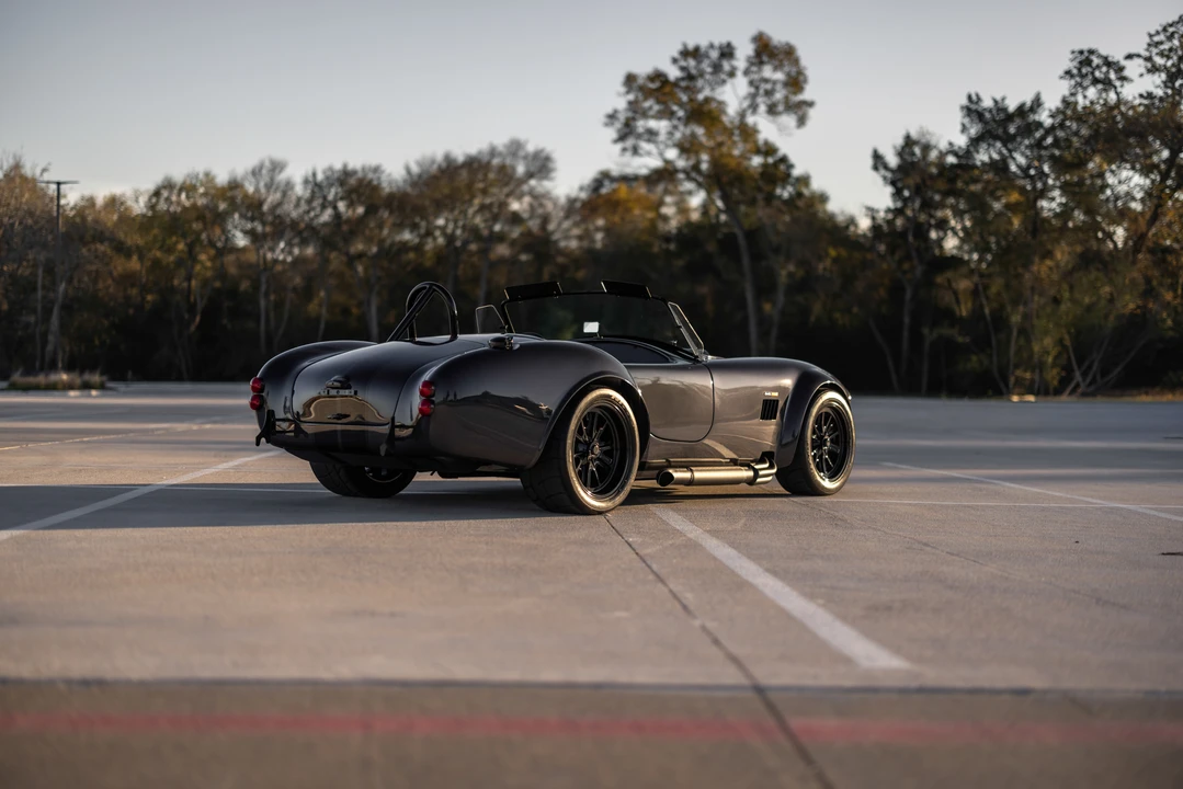 Shelby Cobra Replica - Image 28 of 31