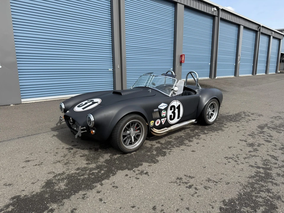 Shelby Cobra Replica - Image 2 of 31
