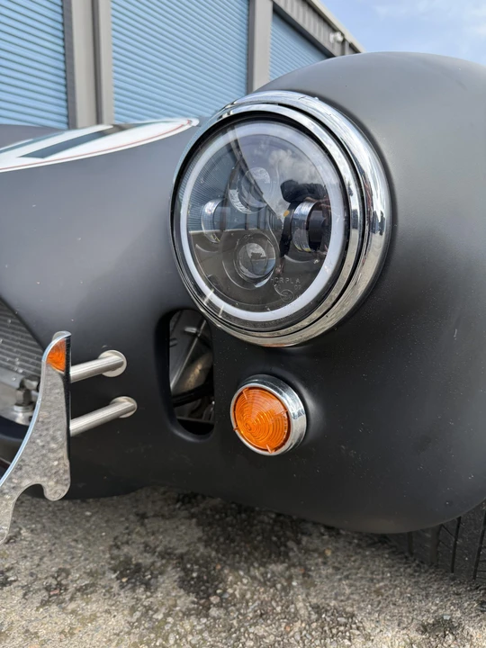 Shelby Cobra Replica - Image 17 of 31