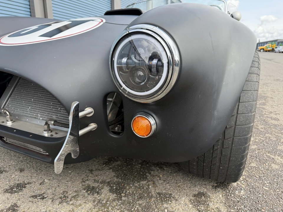 Shelby Cobra Replica - Image 16 of 31
