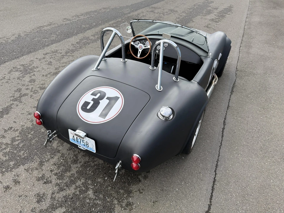 Shelby Cobra Replica - Image 10 of 31
