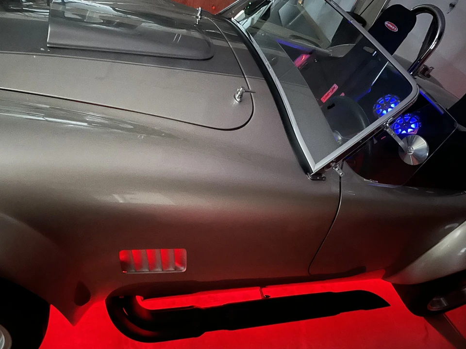 Shelby Cobra Replica - Image 22 of 31