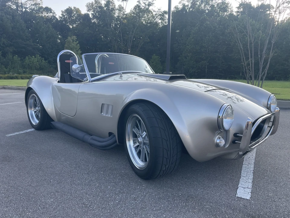 Shelby Cobra Replica - Image 4 of 31