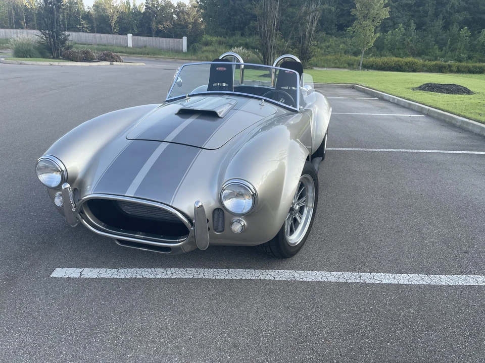 Shelby Cobra Replica - Image 8 of 31