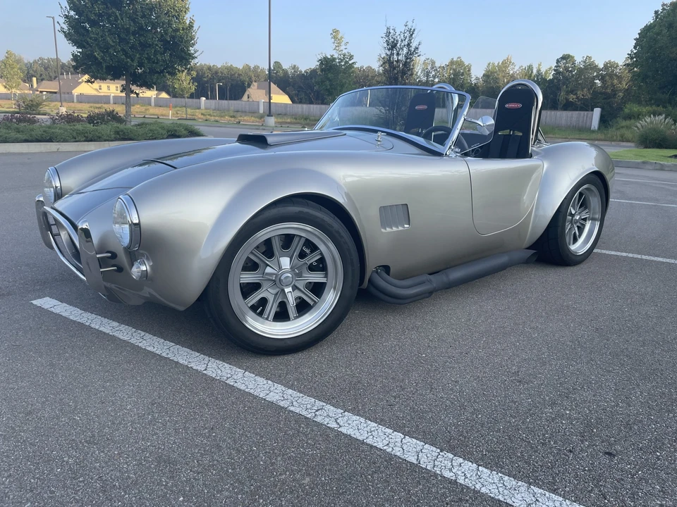 Shelby Cobra Replica - Image 10 of 31