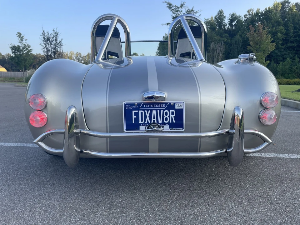 Shelby Cobra Replica - Image 15 of 31