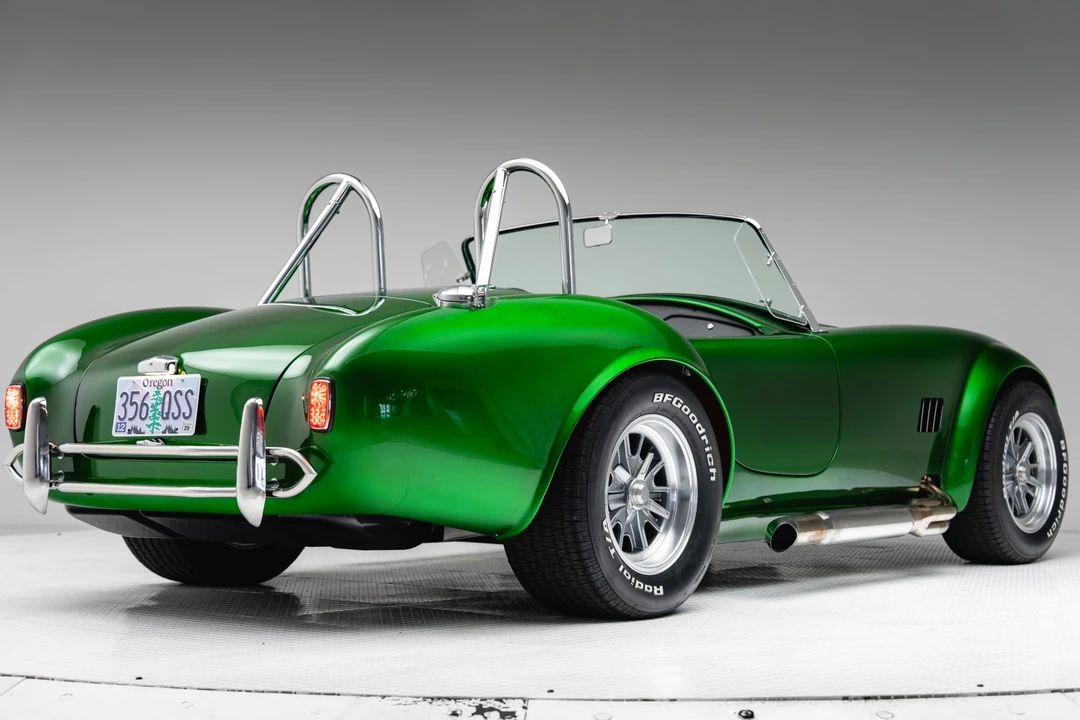 Shelby Cobra Replica - Image 18 of 31