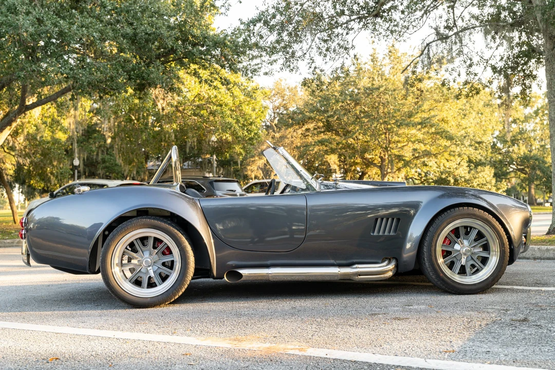 Factory Five Roadster - Image 3 of 31