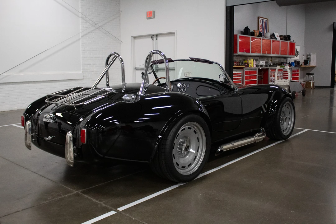 Shelby Cobra Replica - Image 9 of 31